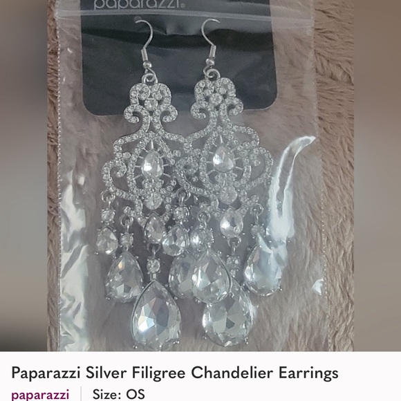 paparazzi Jewelry - Paparazzi Dazzling Silver Filigree Earrings